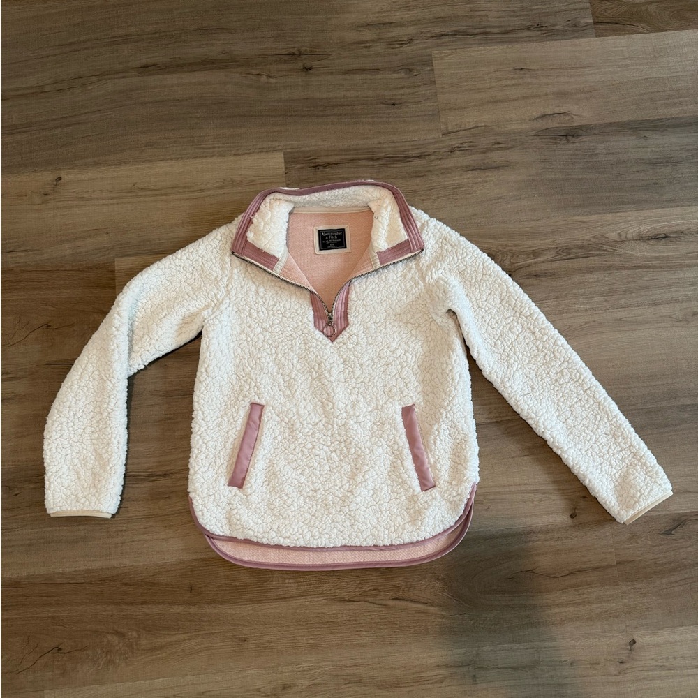 Abercrombie & Fitch Cream Sherpa Pullover with Blush Trim